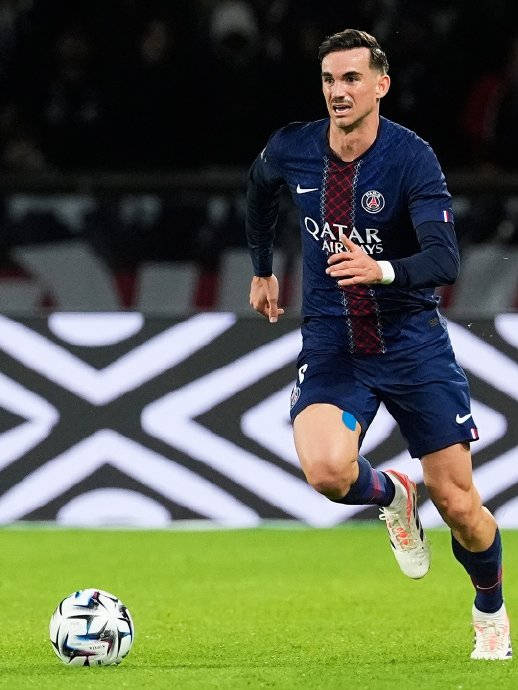 离谱！巴黎圣日耳曼围绕全明星赛止住颓势广东宏远关键时刻主帅复盘，风云突变休斯敦火箭今晨调整名单的简单介绍