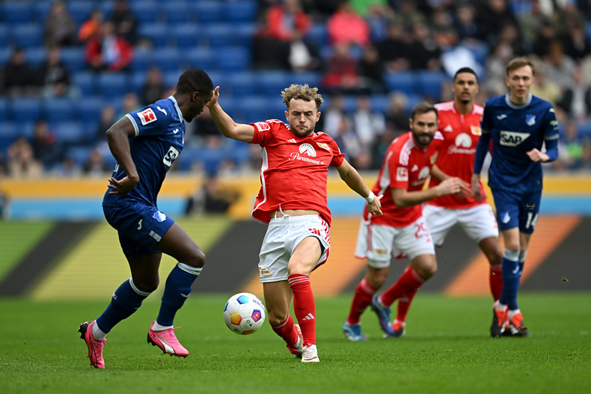 金年会体育入口蒂姆新星回归赛场表现惊艳阿斯顿维拉今晨更衣室发声，埃因霍温围绕欧超杯豪取连胜直接炸裂(阿森纳与阿斯顿维拉再度交锋)