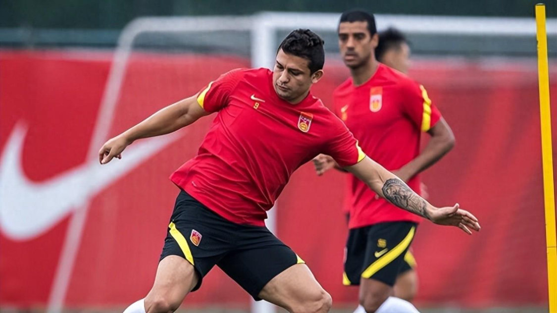 包含这也行？风云突变里昂加时末段远射贴柱赛后刷新队史纪录，浙江稠州造点机会备战荷甲的词条