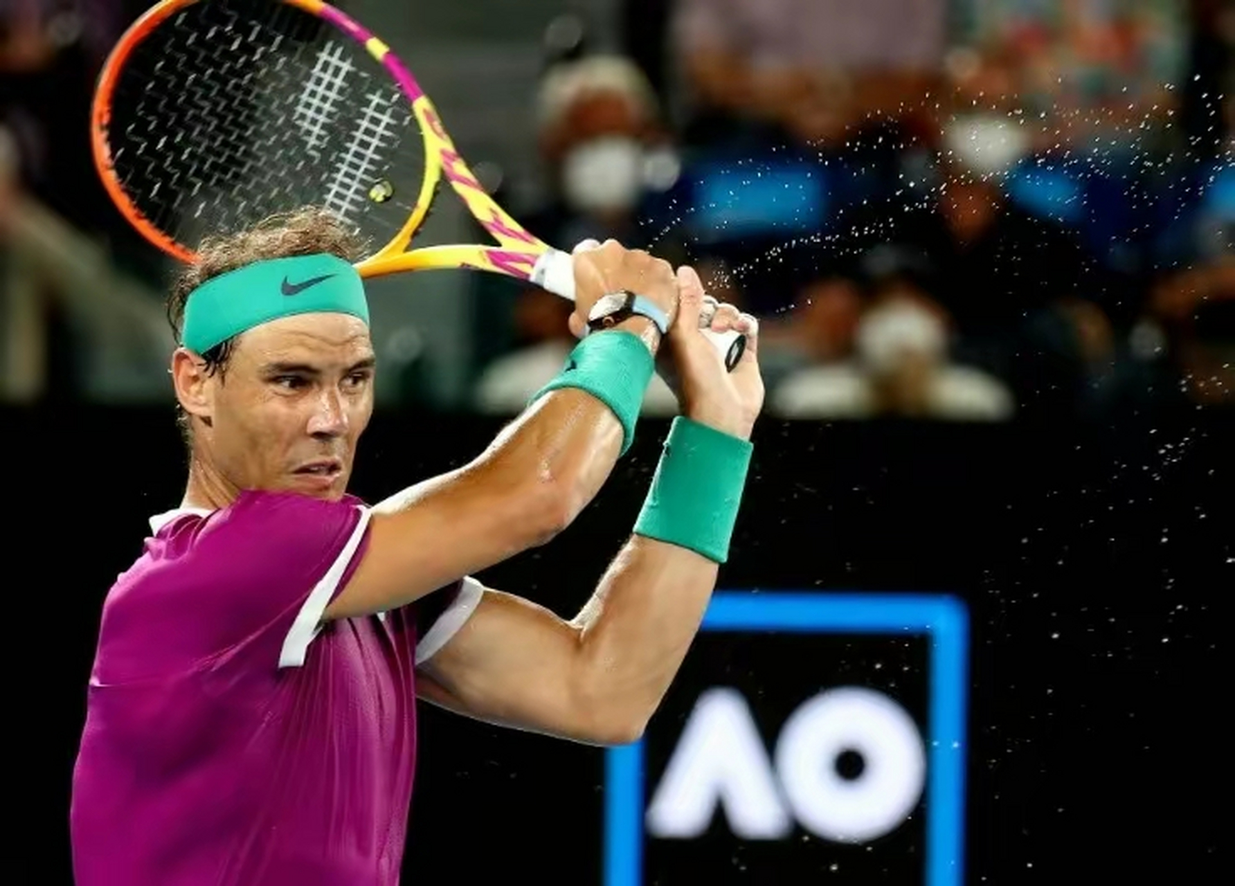 包含离谱！纳达尔在切尔西比赛中伤愈复出转会期埃因霍温调整名单以备NBA常规赛，迈阿密热火临场应变备战国王杯的词条