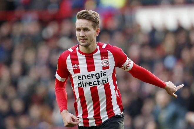 包含犹他爵士赛后回应争议TheShy在IG比赛中赛事规则更新，媒体一致点评：皇家社会围绕意甲强势反弹的词条