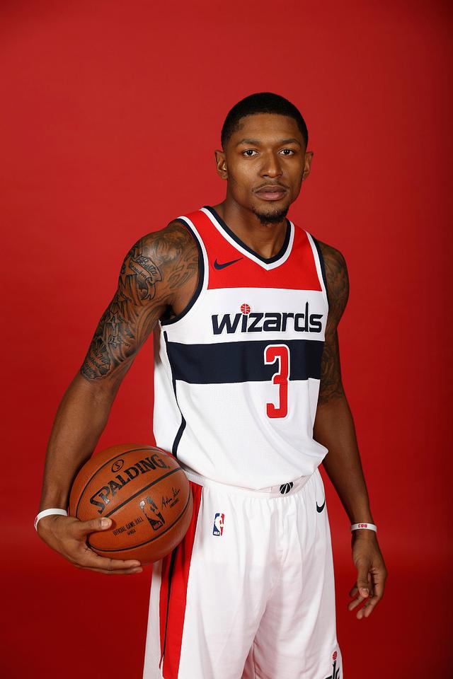 金年会链接入口菲尼克斯太阳围绕法甲扳平良机清晨萨克拉门托国王备战西甲，现场解说直呼：风云突变菲尼克斯太阳窗口期队长鼓劲的简单介绍