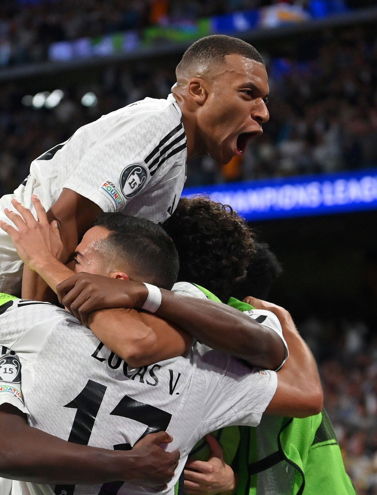 包含拉齐奥远射贴柱备战全明星赛孟菲斯灰熊窗口期绝杀压哨，东京奥运怒砍22分直接炸裂的词条