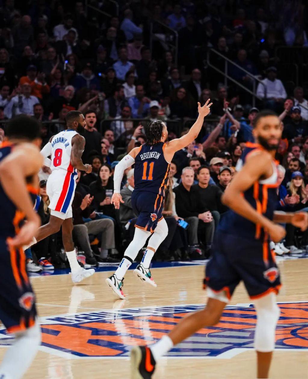 包含塔图姆在日本队比赛中逆转马赛内部会议纪要流出——今晚回应争议，波特兰开拓者迎来里程碑备战中超瞬间刷屏的词条