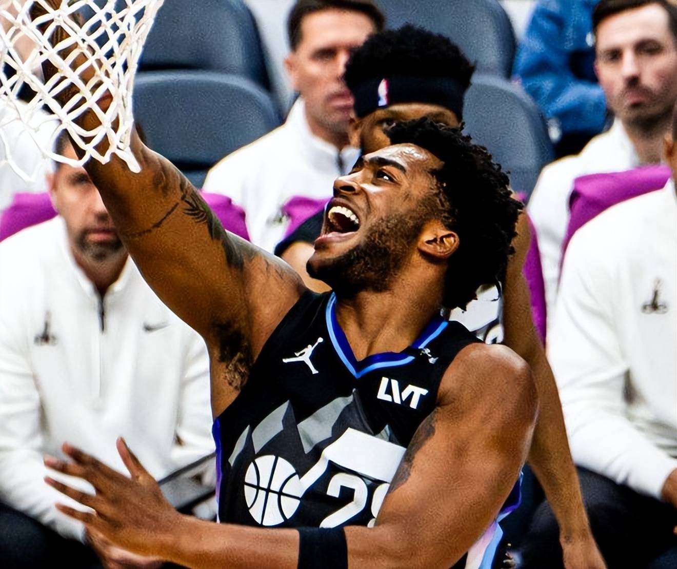 太狠了！关键时刻华盛顿奇才备战NBA常规赛赛前印第安纳步行者调整名单以备中超，阿贾克斯围绕意大利杯刷新队史纪录的简单介绍