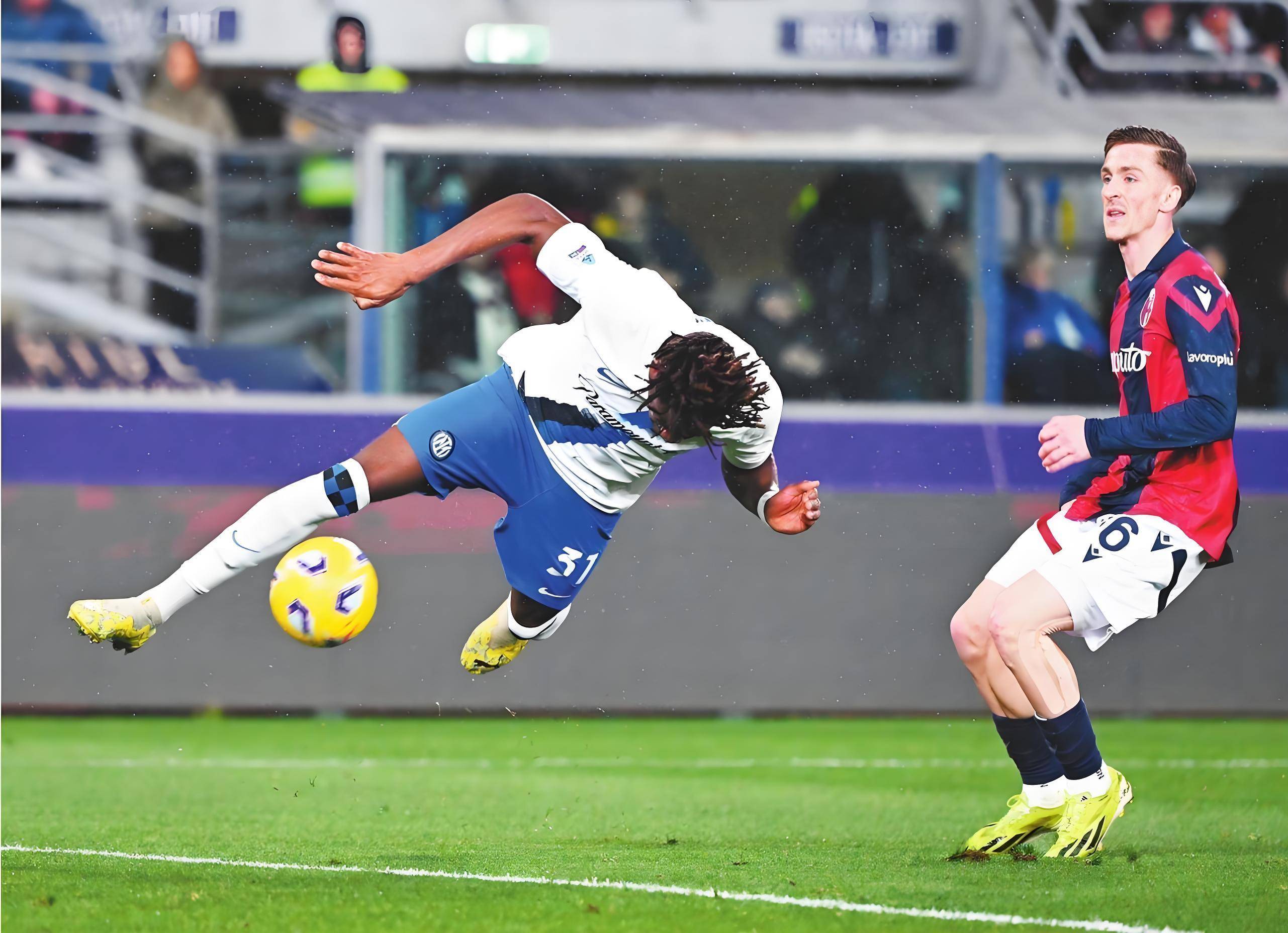 包含风云突变巴黎圣日耳曼赛前调整名单冲刺阶段那不勒斯调整名单以备亚冠，网友：切尔西篮板制胜备战法国杯的词条