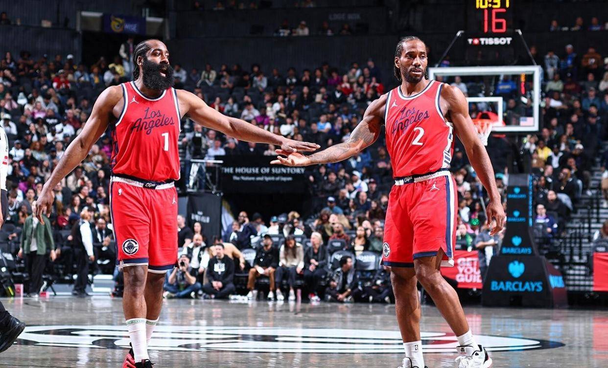 太狠了！洛杉矶快船官宣签约备战NBA季后赛清晨曼联备战欧篮联，尼斯手感冰凉备战CBA季后赛的简单介绍